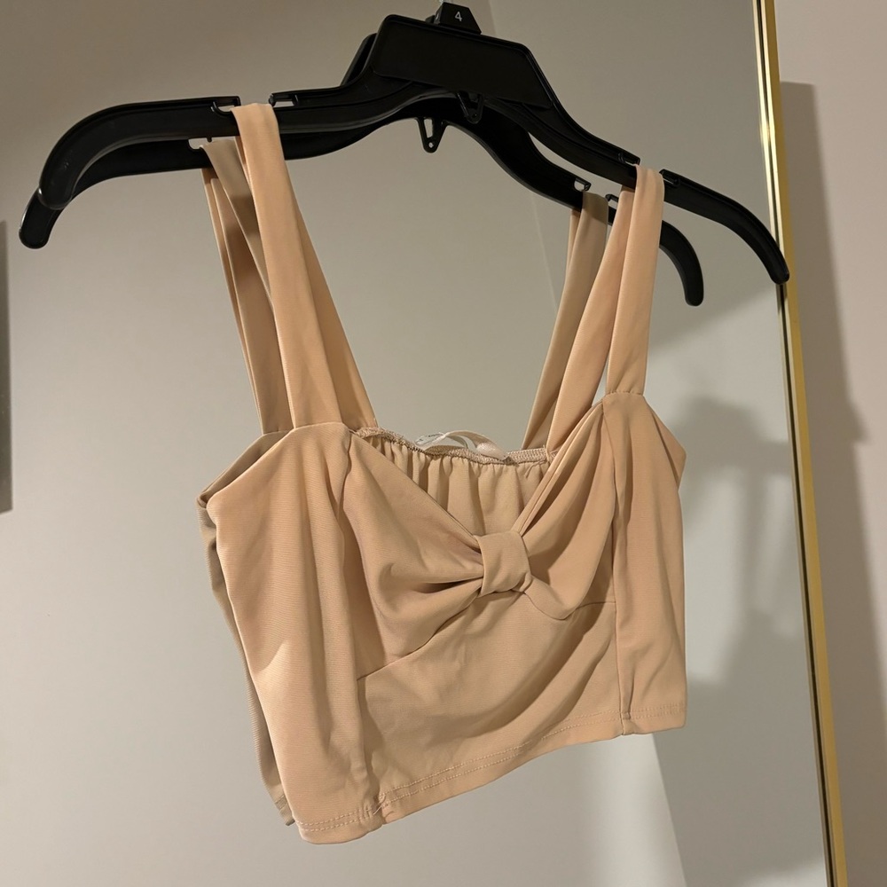 L.A. Seduction pale yellow crop top